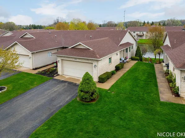1133 Amber Cove Dr SW, Byron Center, MI 49315