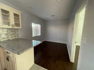 24134 Vanowen St, West Hills, CA 91307