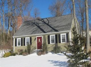 197 Crossfield Rd, Franklin, MA 02038