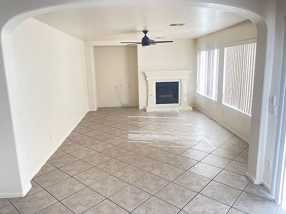 3rd image of 809 Chula Vista Hills Dr