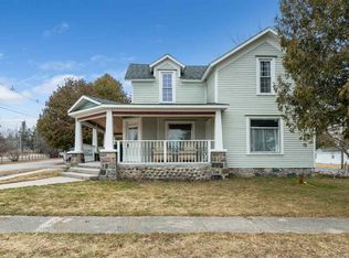 3287 Club Rd, Indian River, MI 49749