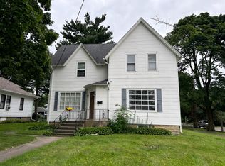 1104 E Lincoln Hwy, Dekalb, IL 60115