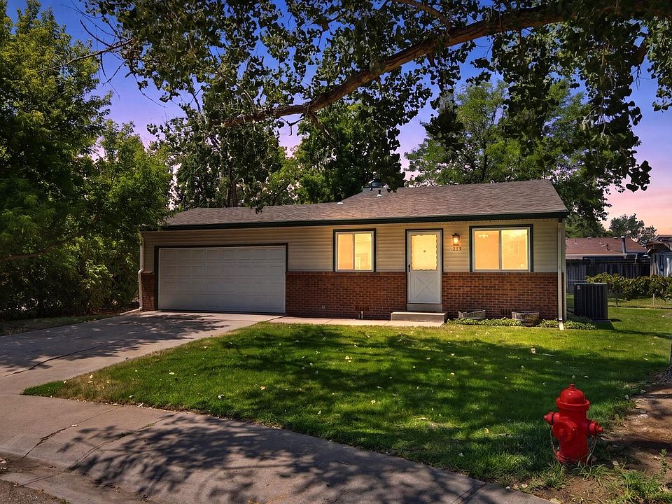1st image of 205 21st Ave Ct