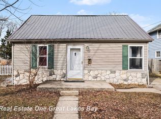 1724 Newberry St, Saginaw, MI 48602