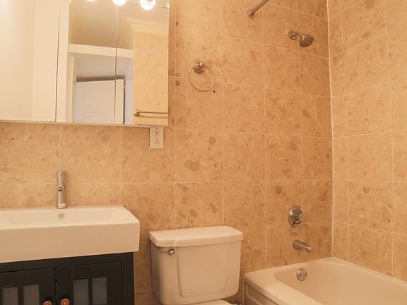 3rd image of 304 W 92nd St APT 8P
