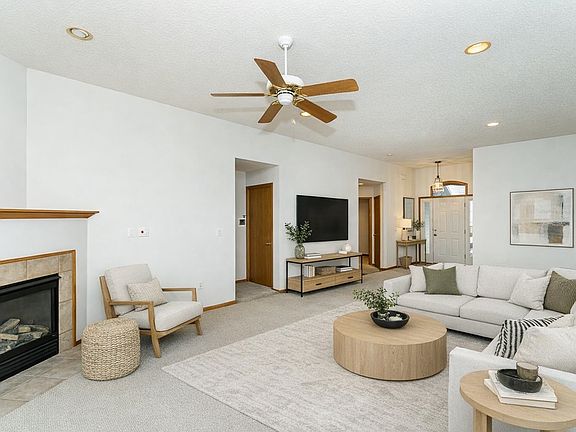 5th image of 4804 Greenwood Ln NW