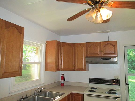 2nd image of 6837 City View Dr