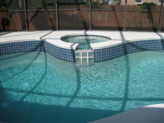 4th image of 2628 Tamarind Dr