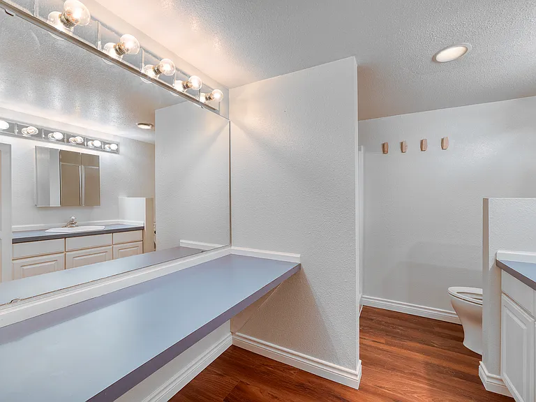 Lower Floor 3/4 Bath