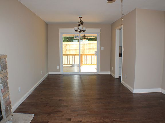5th image of 3445 Bradfield Dr