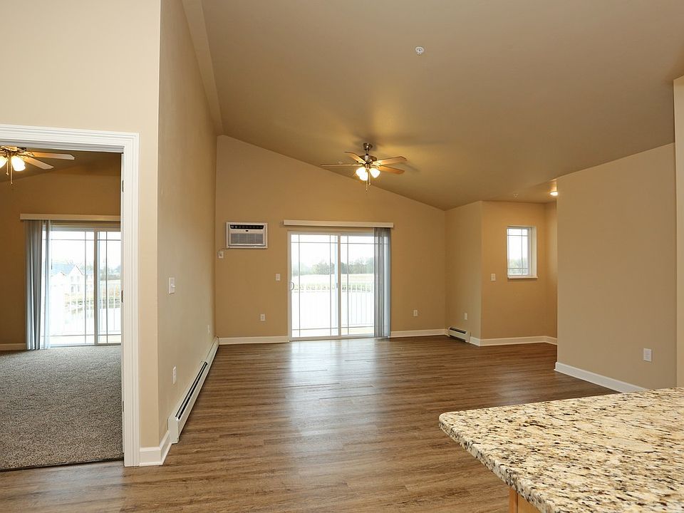 1st image of 804 N Brewster Dr #812-06
