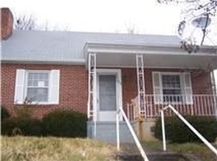 719 Gypsy Ave, Staunton, VA 24401