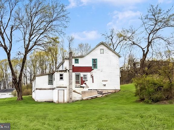 3rd image of 584 Aspers Bendersville Rd