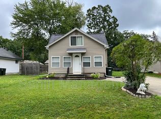 2527 Hartline Dr, Rochester Hills, MI 48309