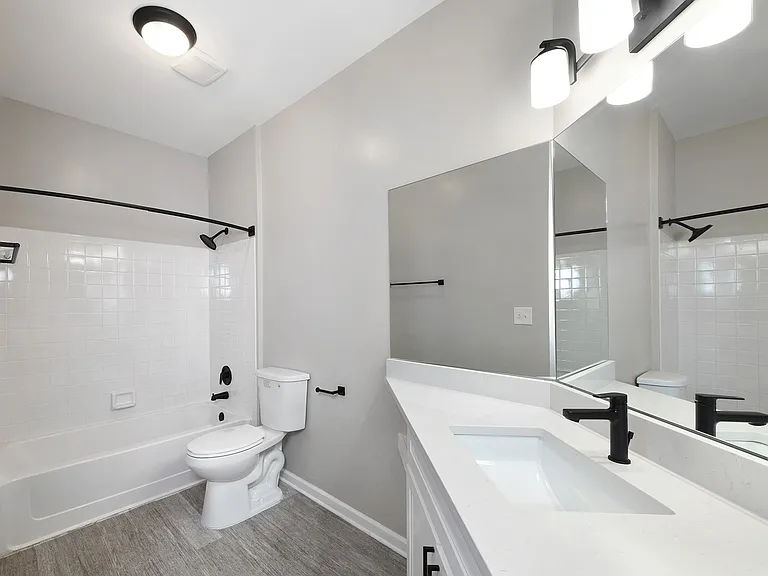 Legacy Arboretum Apartments — Photo 27