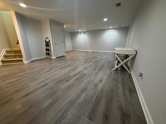 3rd image of 364 Tuvira Ln