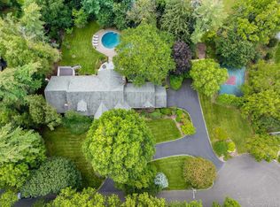 39 Rigene Rd, Harrison, NY 10528