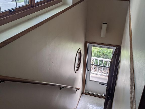 entry stairwell