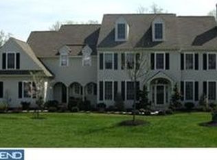 5 Limner Ct, West Chester, PA 19382
