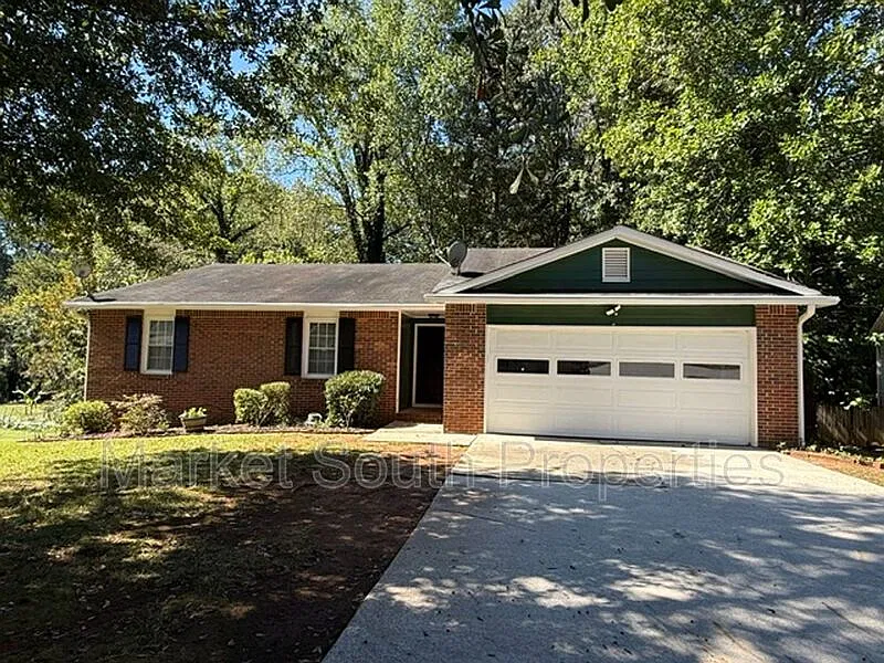 1239 Autumn Hill Ln