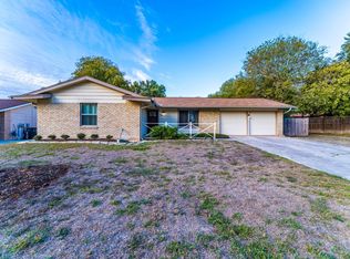 7431 Castle Trail Dr, San Antonio, TX 78218