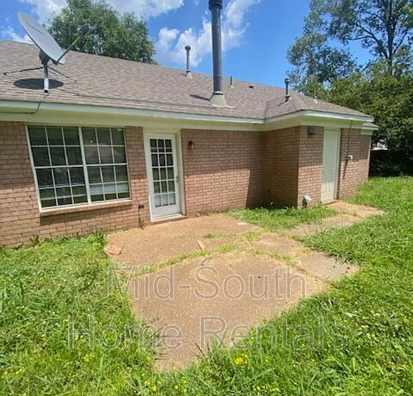 4417 Willow Springs Cv — Photo 16