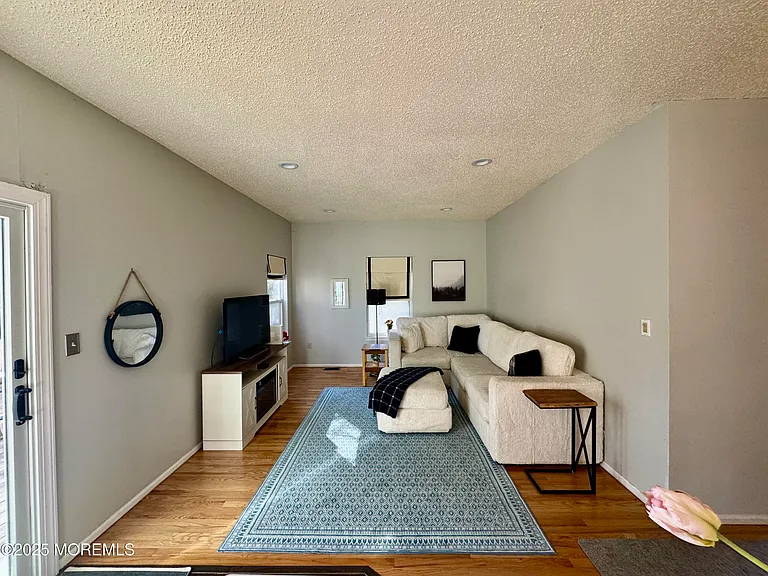 113 Richmond Ct N #67 — Photo 8