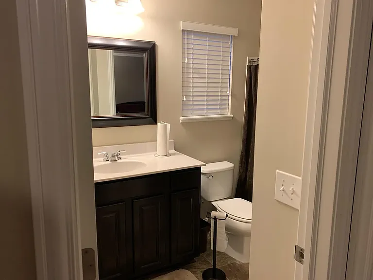 Full bathroom - upstairs