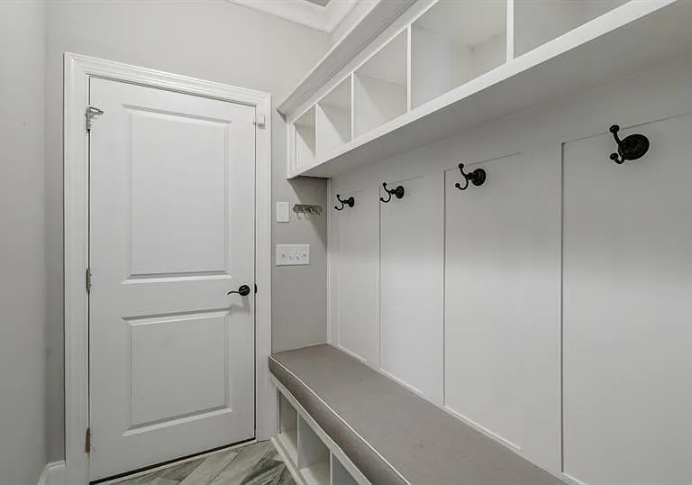 1317 Winfair Ln NE — Photo 25