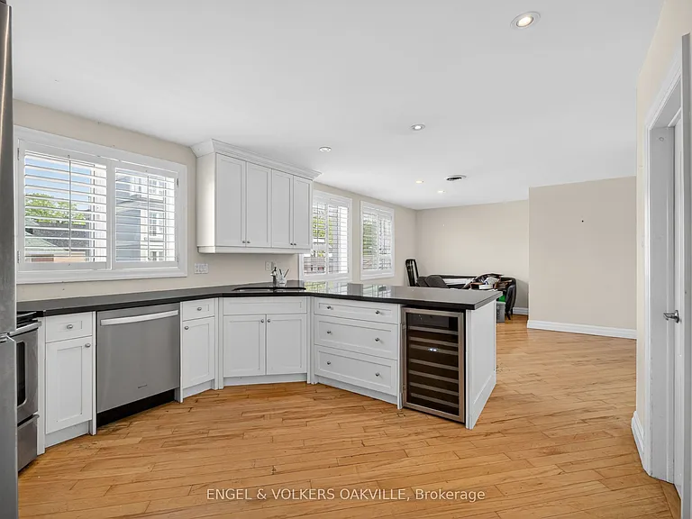 84 Reynolds St #2 — Photo 15