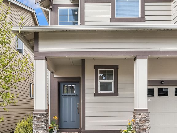 2nd image of 927 121st Avenue SE