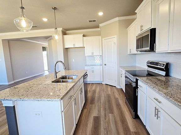 5th image of 1521 Grace Acres Ln