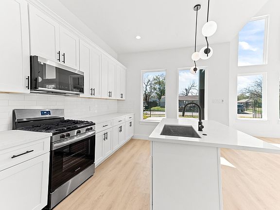 5th image of 5903 Doolittle Blvd #A