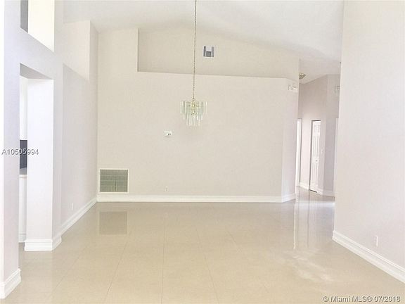 4th image of 13211 NW 12th St