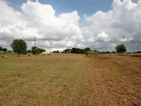 2519 Richmond St, Needville, TX 77461