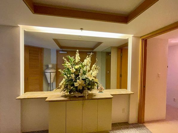 1888 Kalakaua Ave APT 3005