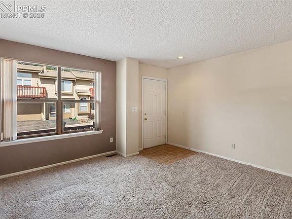 5th image of 2039 Bristlecone Dr