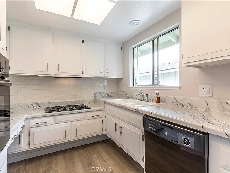 735 Avenida Majorca #A — Photo 2