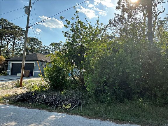 2nd image of 636 Sunflower AVE S