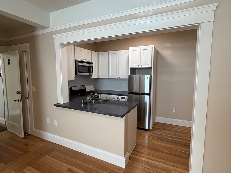 1525 Spruce St #8 — Photo 9