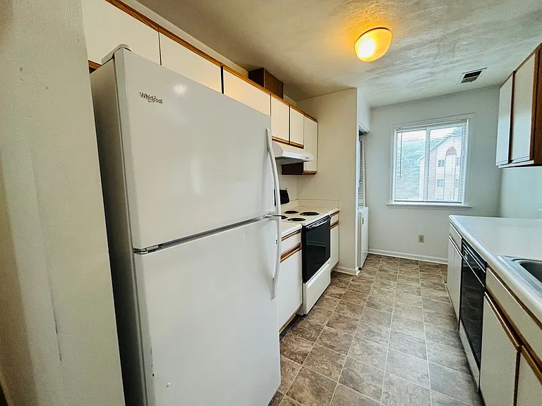400F Berryfield Ln — Photo 8