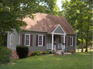 6911 Whistlers Cove Dr, Midlothian, VA 23112