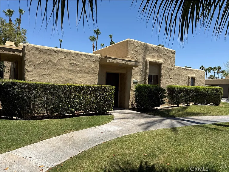 4850 N Winners Cir #A — Photo 1