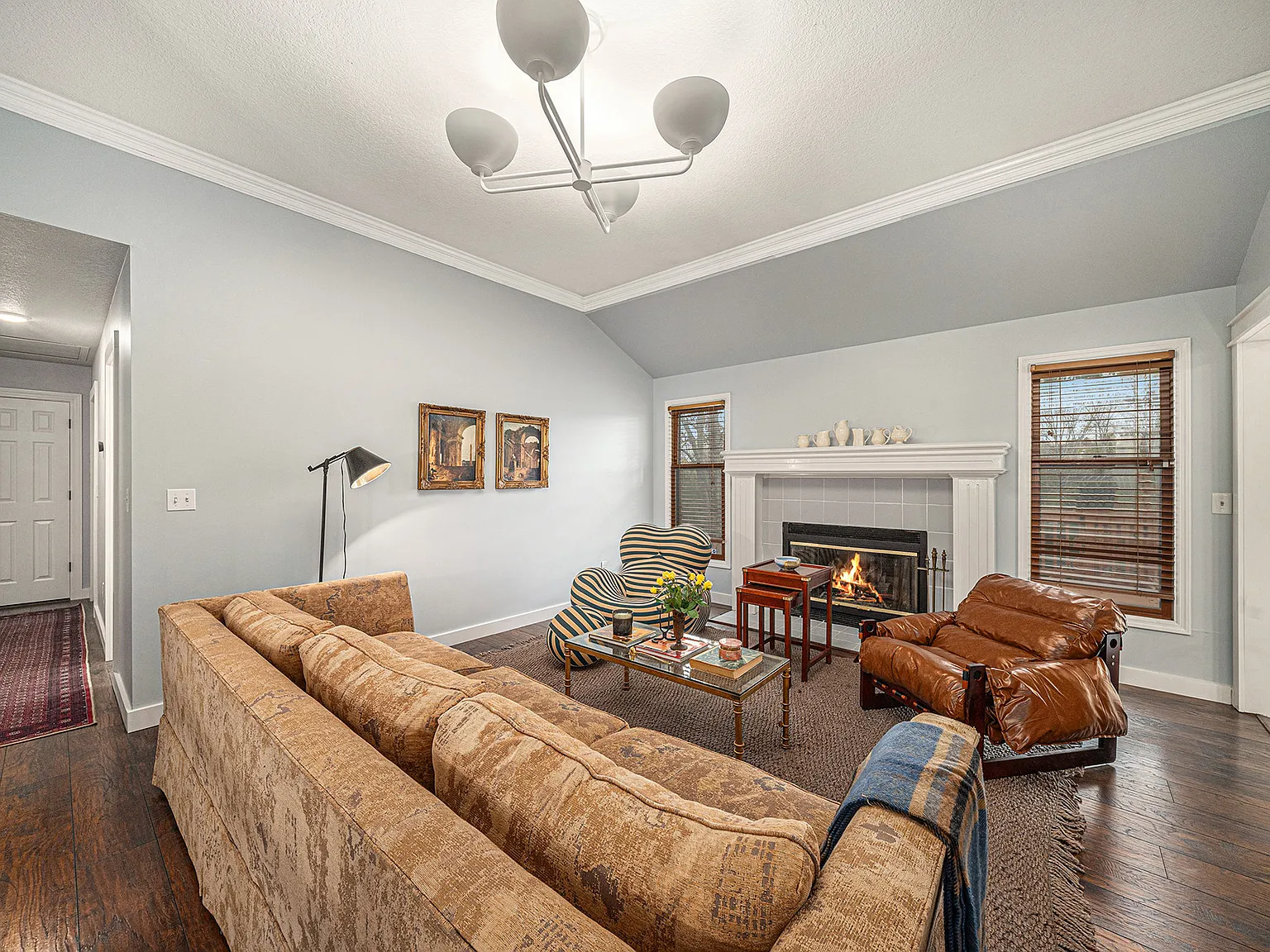 4 bed, 1844 sqft, $7,500 — Photo 2