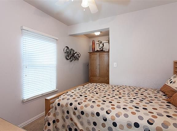 5th image of 4601 Penelope Ln