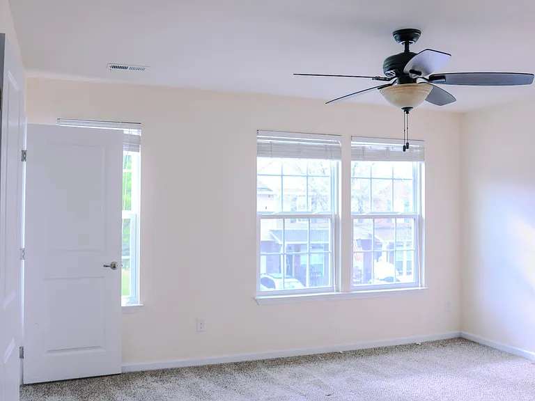 441 Woodbark Ct — Photo 20