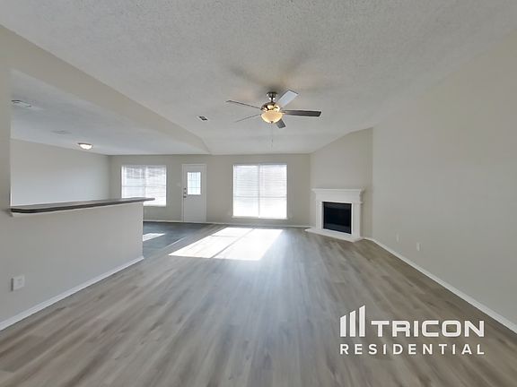 2nd image of 309 Pecos Dr