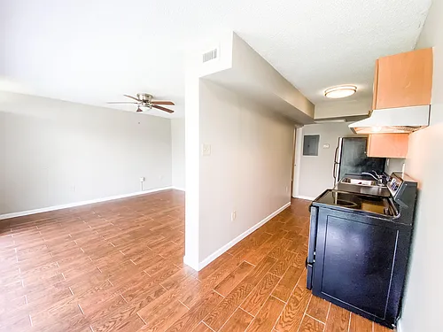 2990 Rhodes Cir S Photo 1