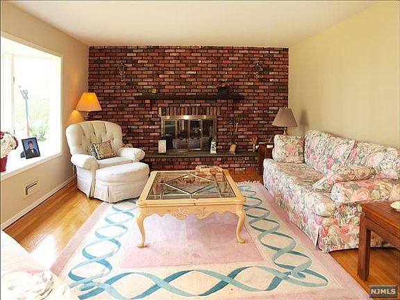 4th image of 597 Thurnau Dr