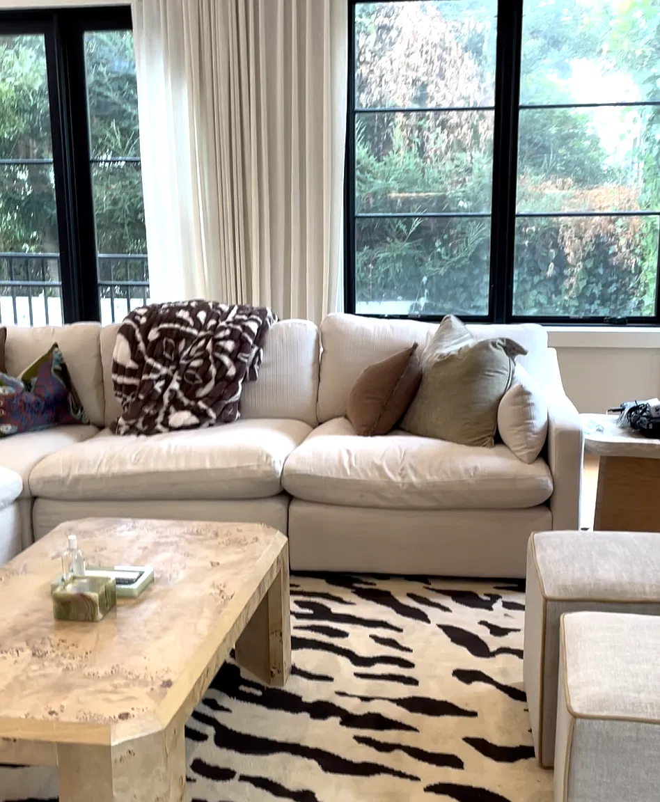 3 bed, 3.5 bath, 2100 sqft, $22,500 — Photo 1
